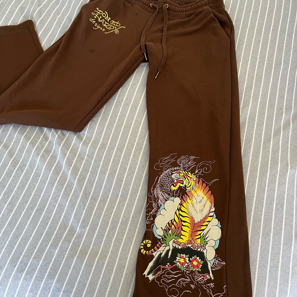 Ed Hardy Brown Sweatpants with Multicolor Tiger Art - Picture 1 of 4